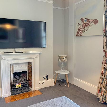 Arden Villa, Sleeps 8, Moments From The Golden Sandy Beach Of Ryde Ryde  Esterno foto