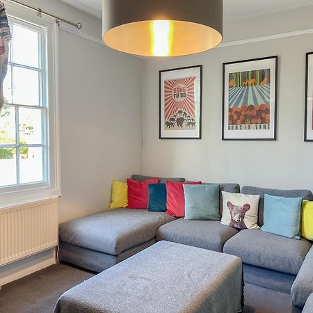 Arden Villa, Sleeps 8, Moments From The Golden Sandy Beach Of Ryde Ryde  Esterno foto