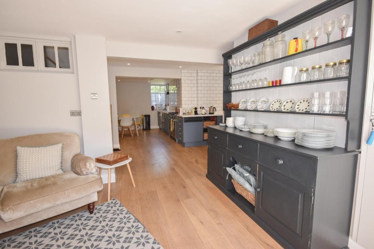 Arden Villa, Sleeps 8, Moments From The Golden Sandy Beach Of Ryde Ryde  Esterno foto
