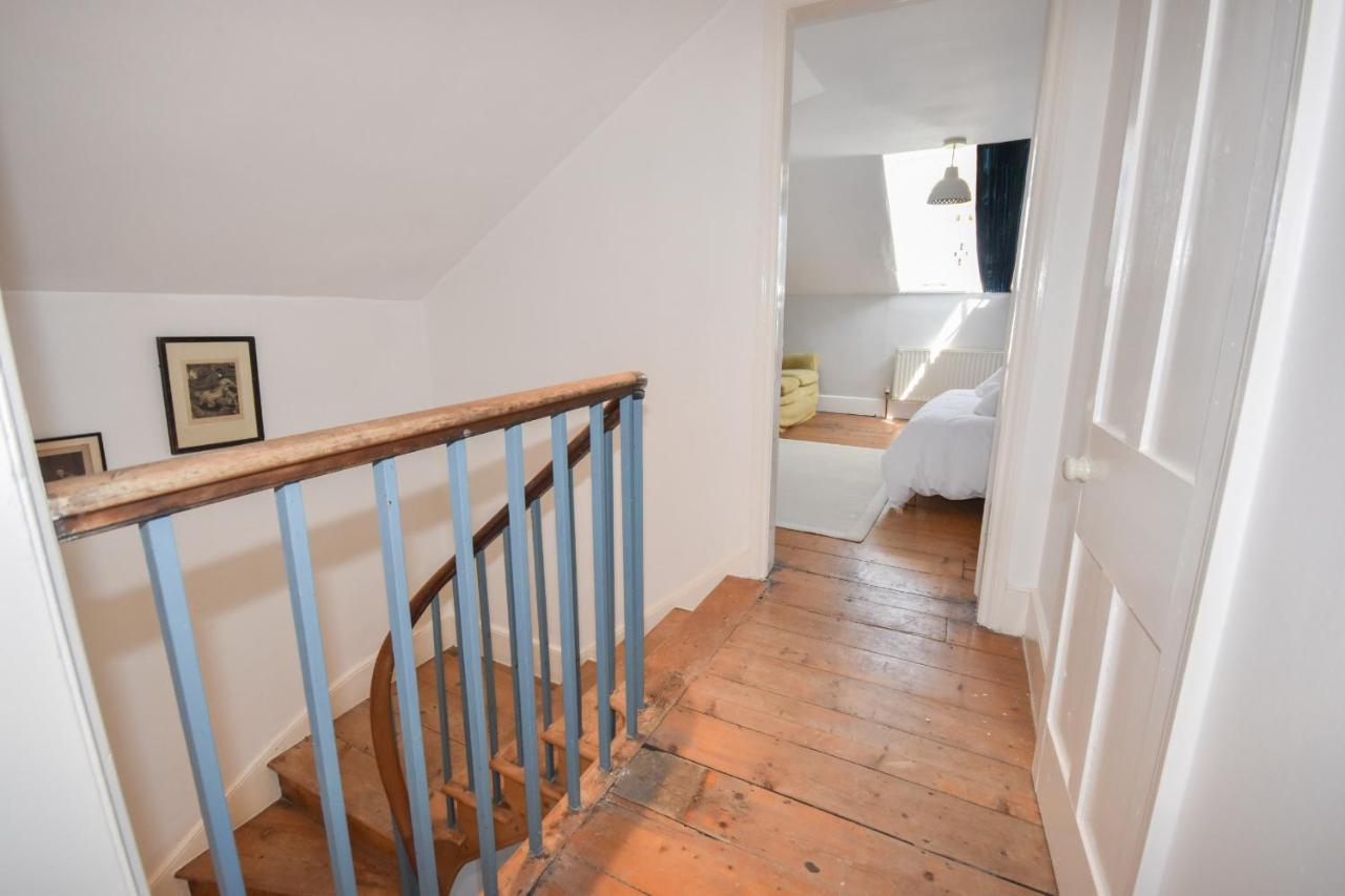 Arden Villa, Sleeps 8, Moments From The Golden Sandy Beach Of Ryde Ryde  Esterno foto