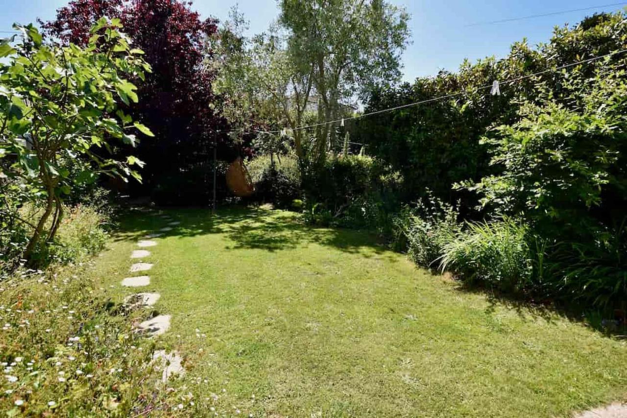 Arden Villa, Sleeps 8, Moments From The Golden Sandy Beach Of Ryde Ryde  Esterno foto